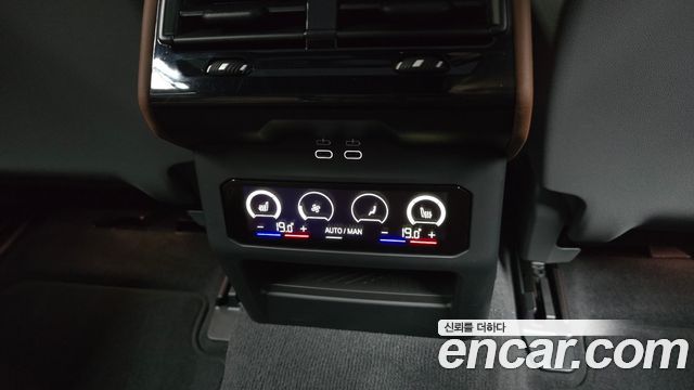 BMW 5-Series 2026 — photo 28