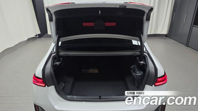 BMW 5-Series 2026 — photo 29