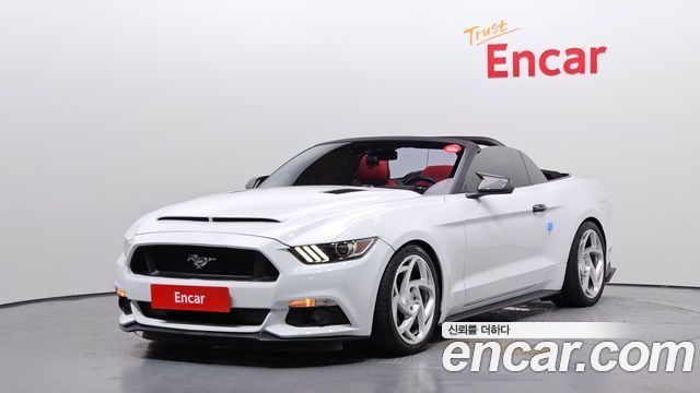 Ford Mustang 2015 — photo 1