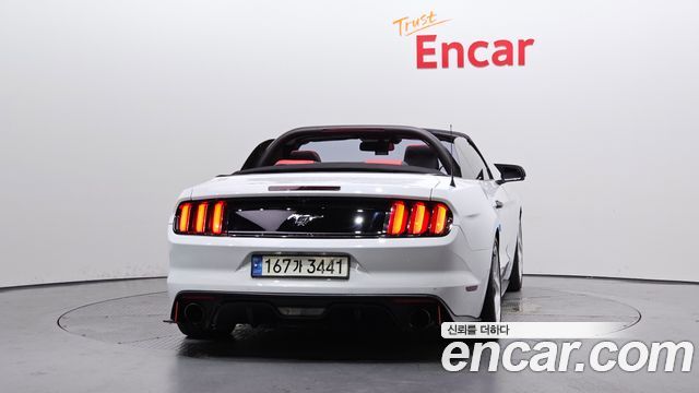 Ford Mustang 2015 — photo 4