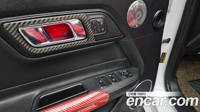 Ford Mustang 2015 — photo 15