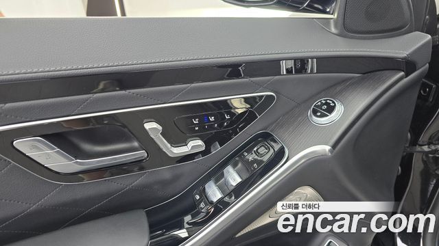 Mercedes-Benz S-Class 2022 — photo 27