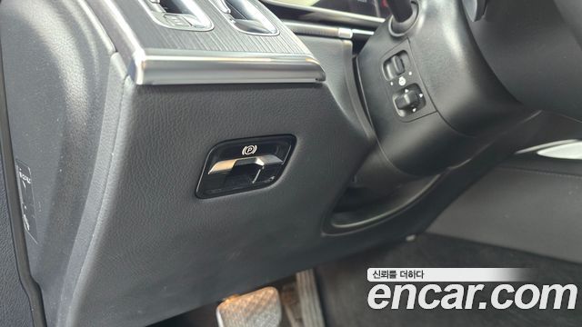 Mercedes-Benz S-Class 2022 — photo 33