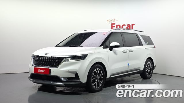 Kia Canival 2021 — photo 1