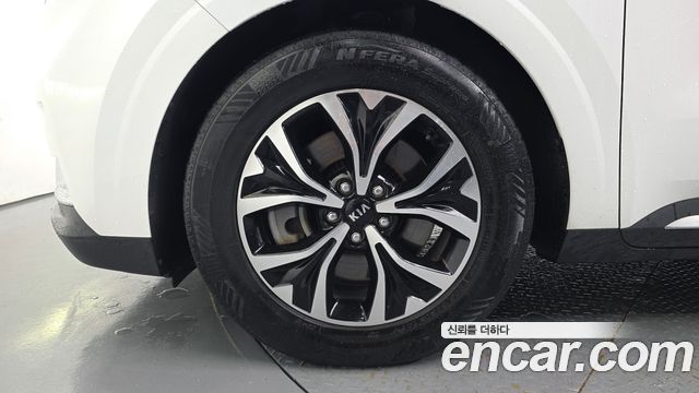Kia Canival 2021 — photo 5