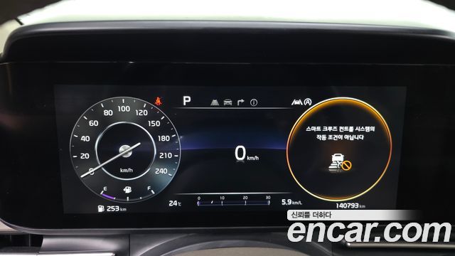 Kia Canival 2021 — photo 8