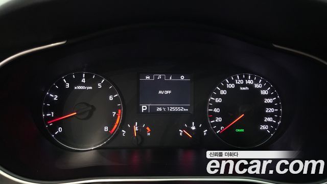 Kia K7 2016 — photo 11