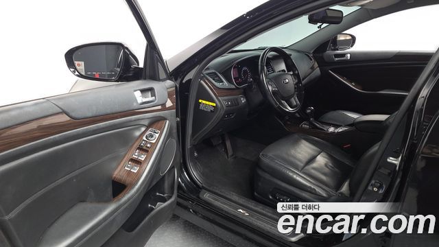 Kia K7 2016 — photo 13
