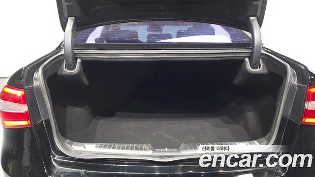 Kia K7 2016 — photo 26
