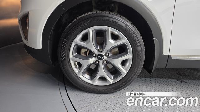 Kia Sorento 2017 — photo 5