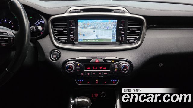 Kia Sorento 2017 — photo 28