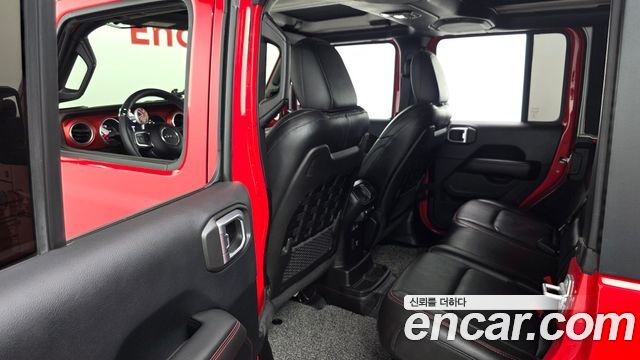 Jeep Wrangler 2018 — photo 18