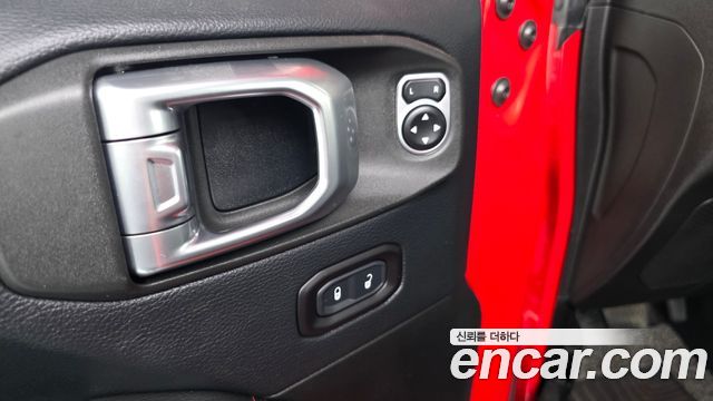 Jeep Wrangler 2018 — photo 27