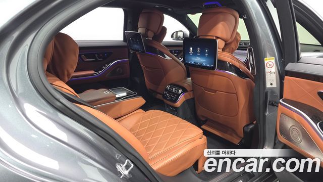 Mercedes-Benz S-Class 2021 — photo 18