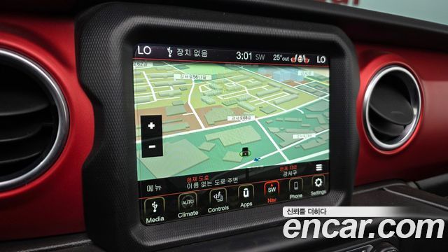 Jeep Wrangler 2019 — photo 20