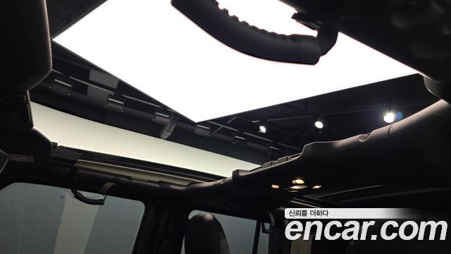 Jeep Wrangler 2019 — photo 23