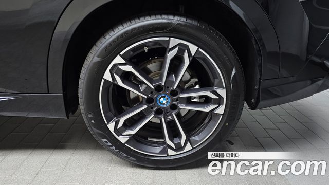 BMW iX2 2024 — photo 7