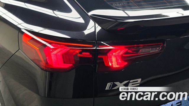 BMW iX2 2024 — photo 9