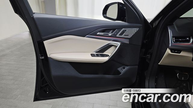 BMW iX2 2024 — photo 14
