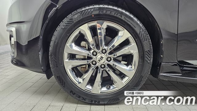 Kia Canival 2018 — photo 5