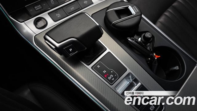 Audi A6 2021 — photo 12