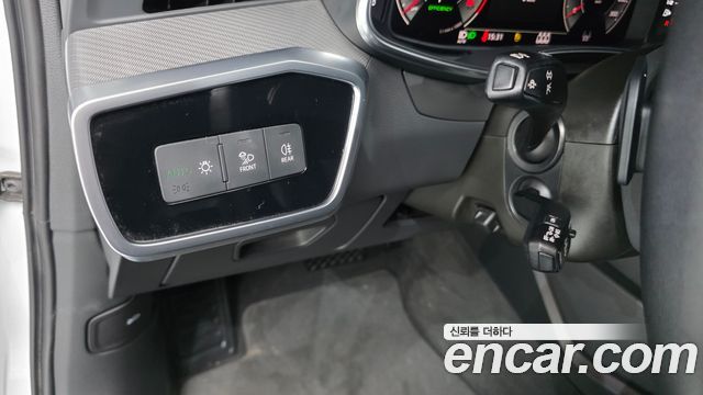 Audi A6 2021 — photo 20