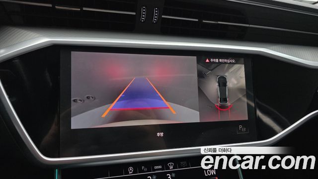 Audi A6 2021 — photo 26