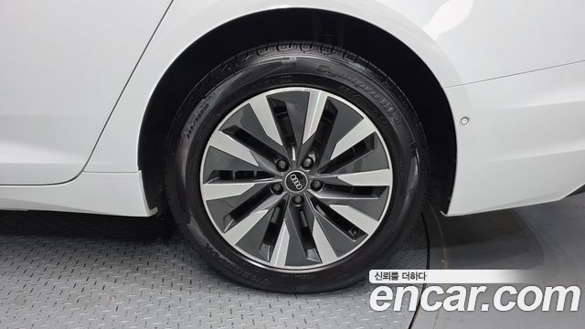 Audi A6 2021 — photo 7