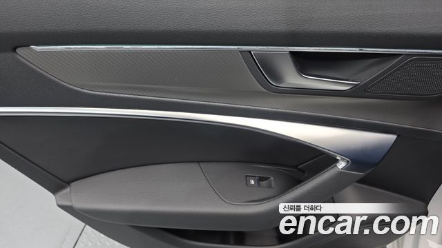 Audi A6 2021 — photo 15
