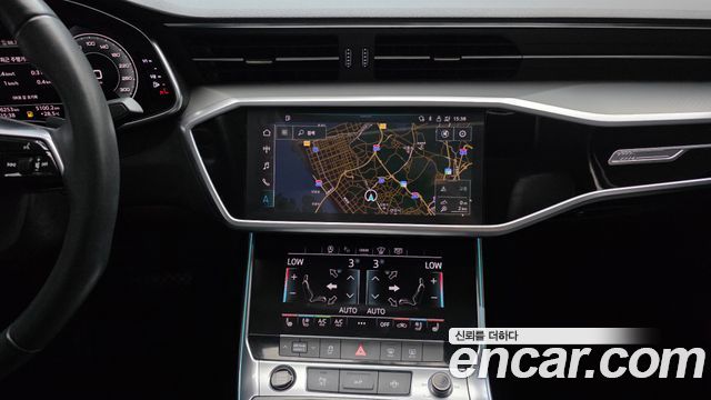 Audi A6 2021 — photo 29