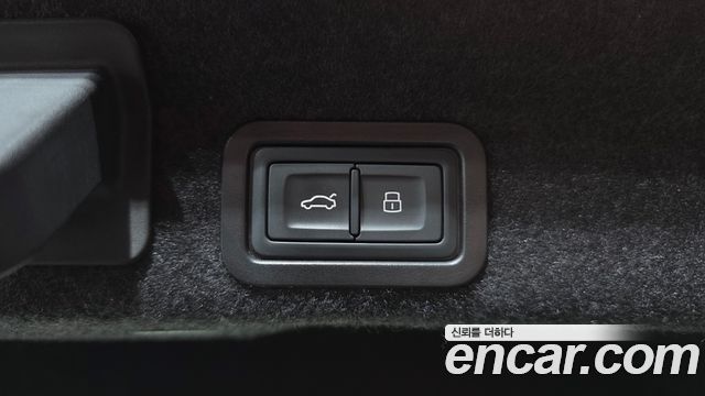 Audi A6 2021 — photo 31