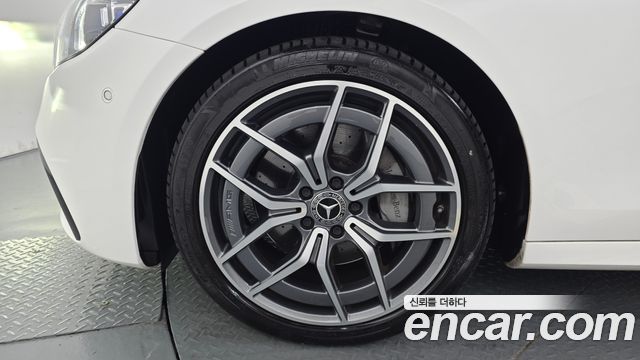 Mercedes-Benz E-Class 2021 — photo 5
