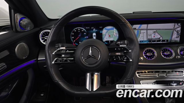 Mercedes-Benz E-Class 2021 — photo 20