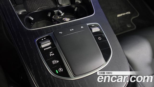 Mercedes-Benz E-Class 2021 — photo 29