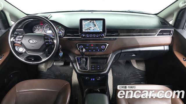 Hyundai Starex 2019 — photo 7