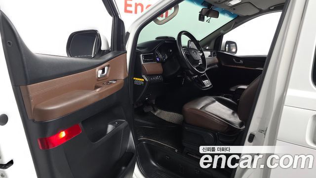 Hyundai Starex 2019 — photo 10