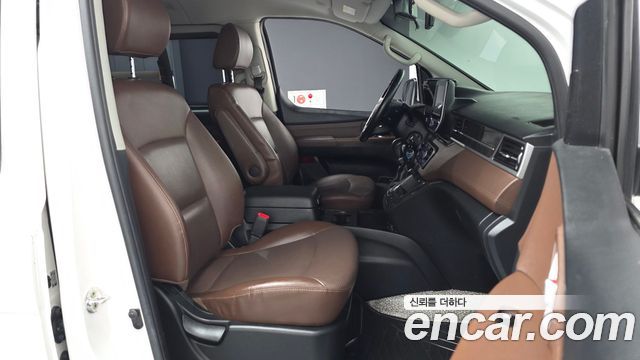 Hyundai Starex 2019 — photo 11