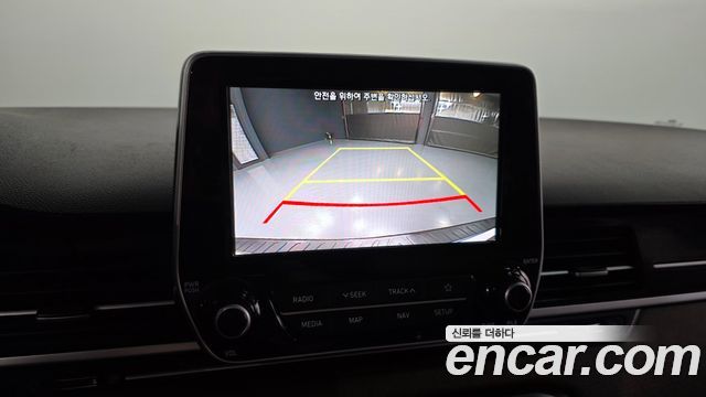 Hyundai Starex 2019 — photo 15