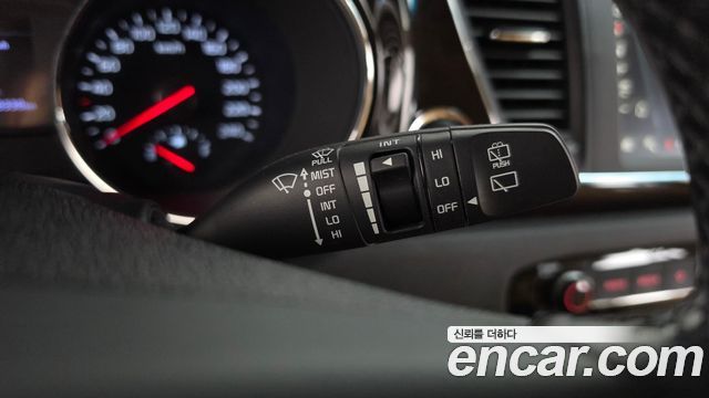 Kia Canival 2020 — photo 30