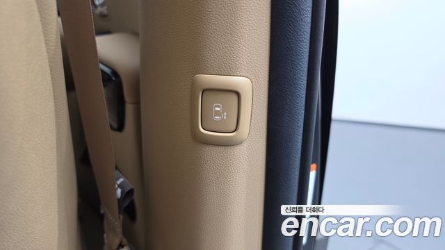 Kia Canival 2020 — photo 31
