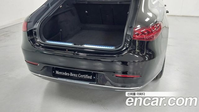 Mercedes-Benz EQS 2022 — photo 11