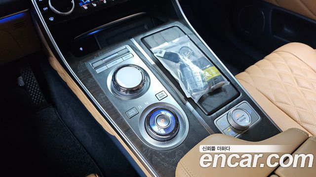 Genesis GV80 2023 — photo 9
