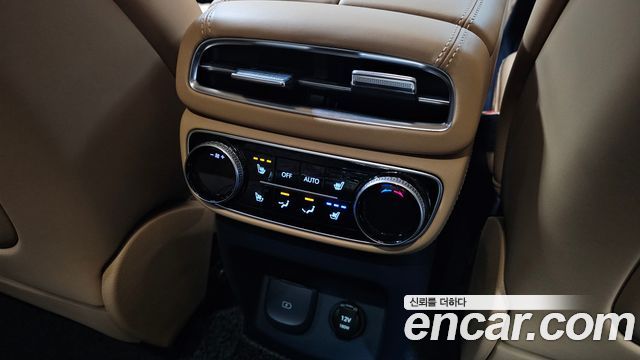 Genesis GV80 2023 — photo 19