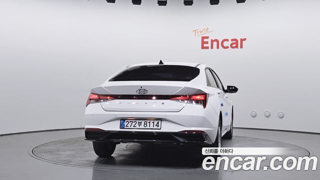 Hyundai AVANTE 2023 — photo 4