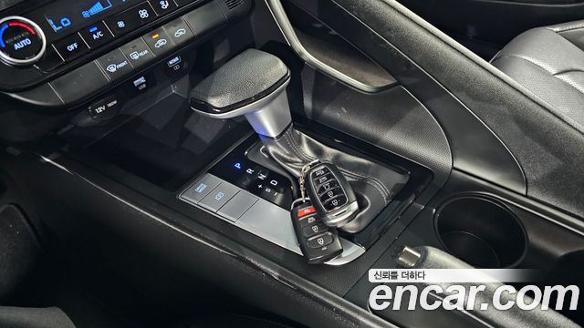 Hyundai AVANTE 2023 — photo 12