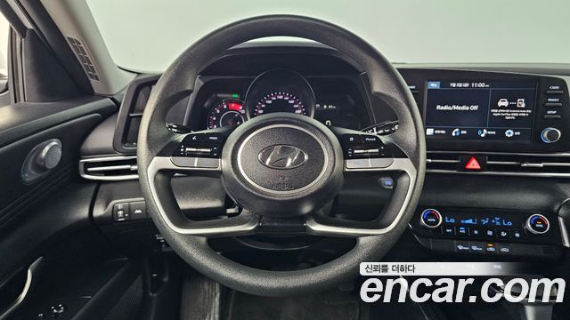 Hyundai AVANTE 2023 — photo 18
