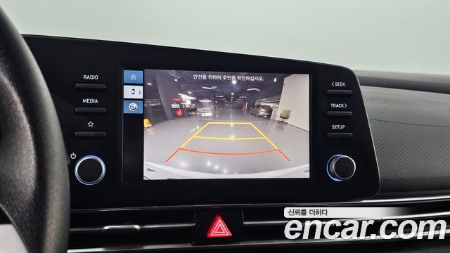 Hyundai AVANTE 2023 — photo 19