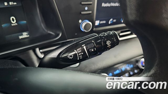 Hyundai AVANTE 2023 — photo 25