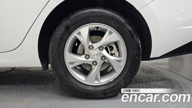 Hyundai AVANTE 2023 — photo 7