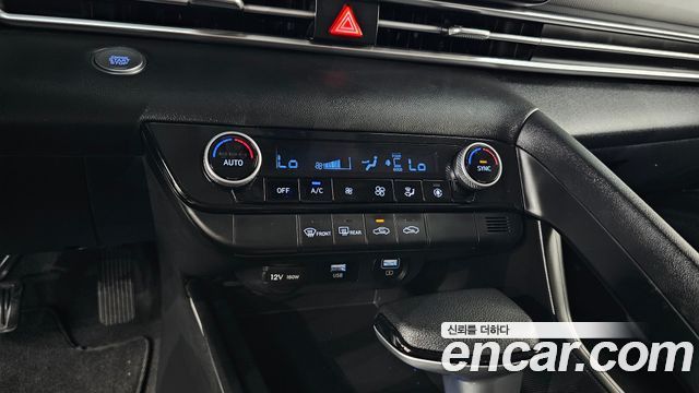 Hyundai AVANTE 2023 — photo 31